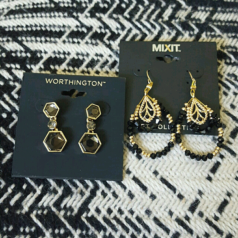 NWT---2 Pairs WORTHINGTON/MIXIT Pierced Earrings - Picture 1 of 8